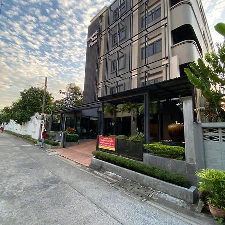 Bangkok Bed Place Экстерьер фото