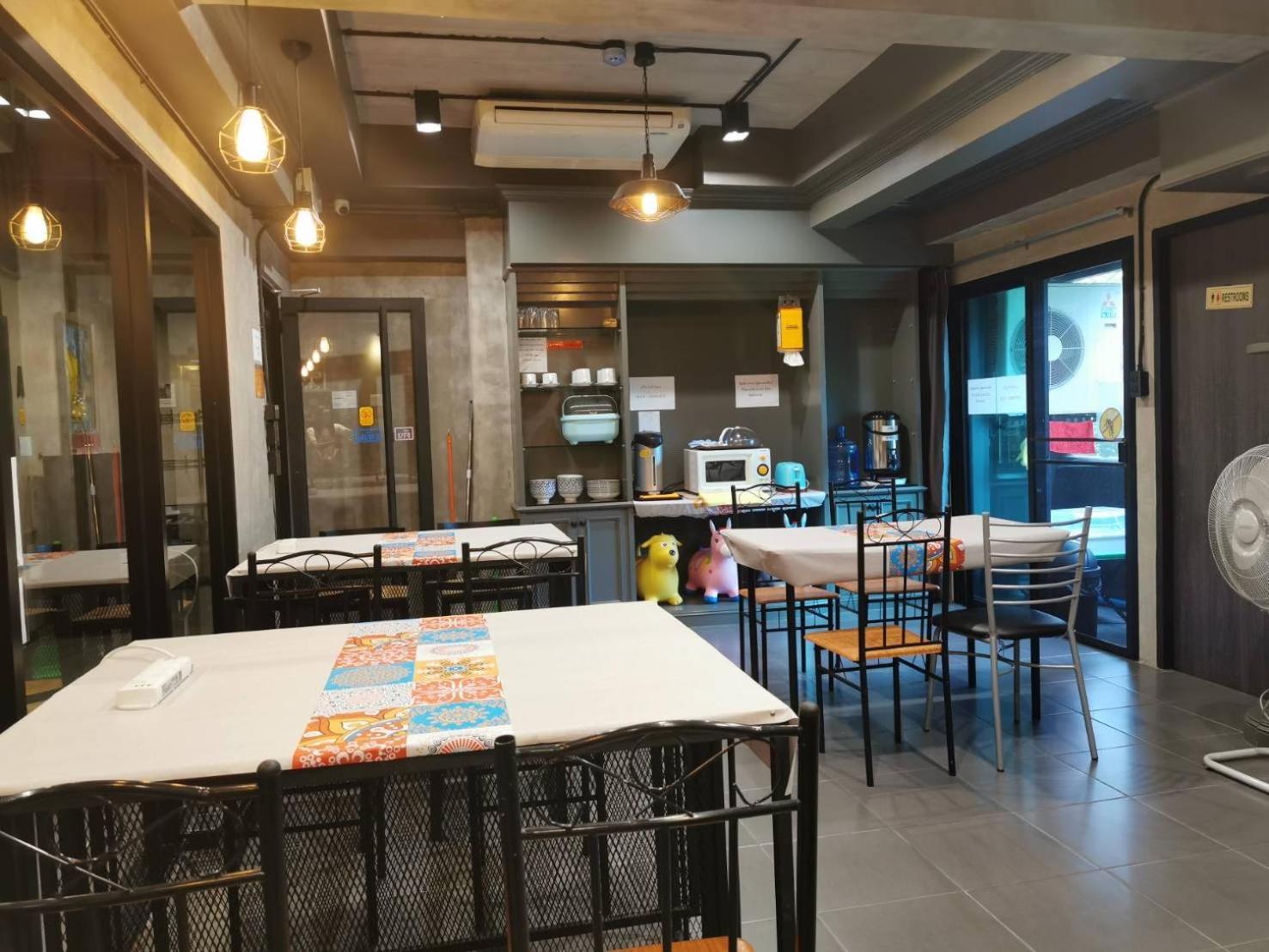 Bangkok Bed Place Экстерьер фото